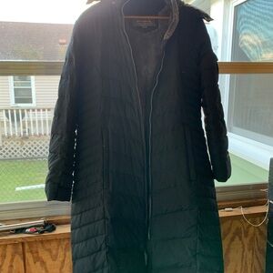 Eddie Bauer coat lightly puffed